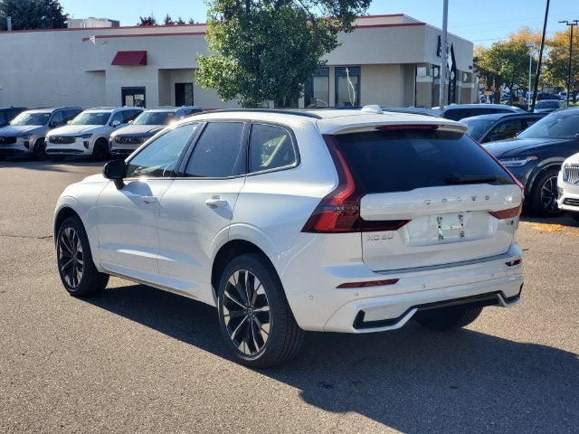 2027 Volvo XC60 B5 Plus