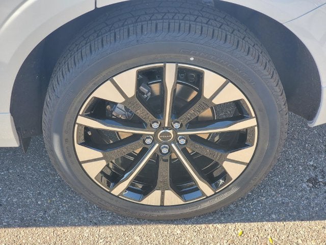 2027 Volvo XC60 B5 Plus