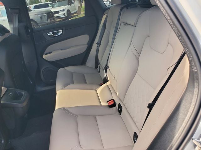 2027 Volvo XC60 B5 Plus