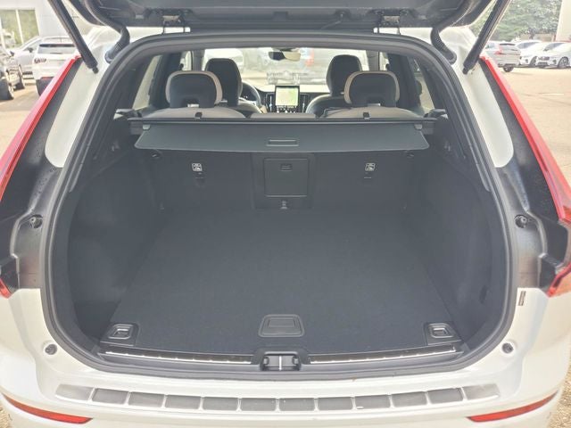 2027 Volvo XC60 B5 Plus