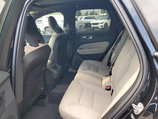 2027 Volvo XC60 B5 Plus