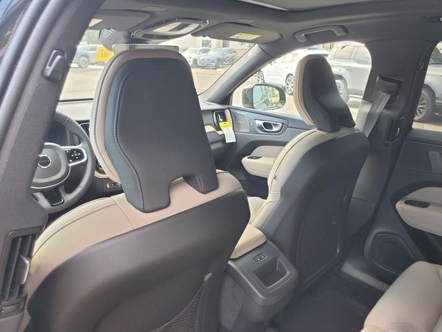 2027 Volvo XC60 B5 Plus