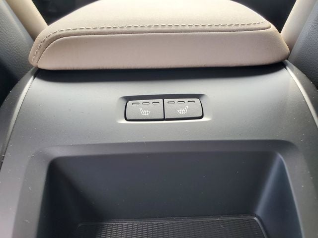 2027 Volvo XC60 B5 Plus