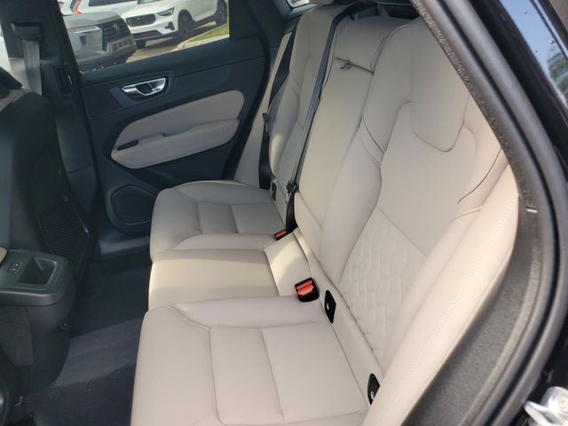 2027 Volvo XC60 B5 Plus