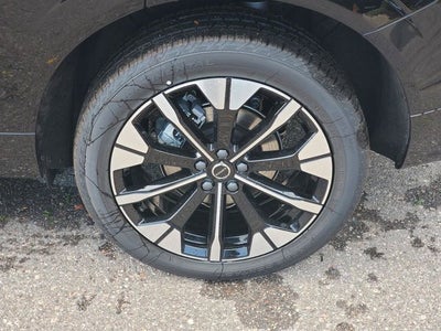 2027 Volvo XC60 B5 Plus