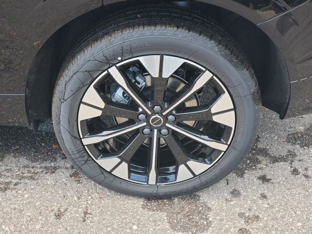 2027 Volvo XC60 B5 Plus
