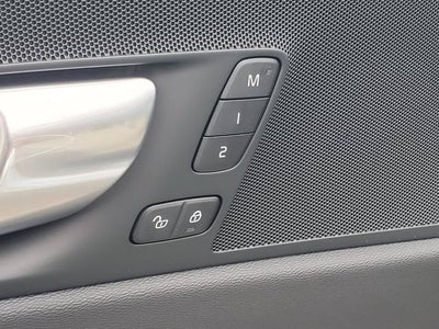 2027 Volvo XC60 B5 Core