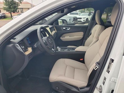 2027 Volvo XC60 B5 Core