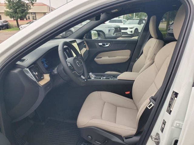 2027 Volvo XC60 B5 Core