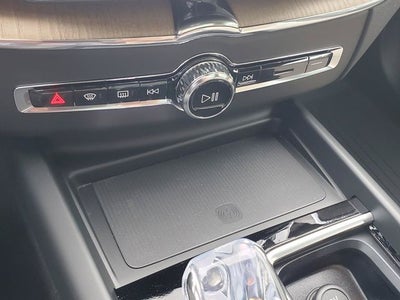2027 Volvo XC60 B5 Core