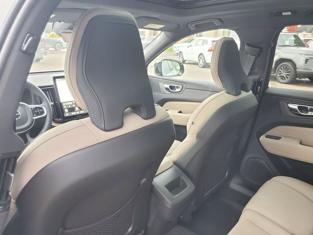2027 Volvo XC60 B5 Core