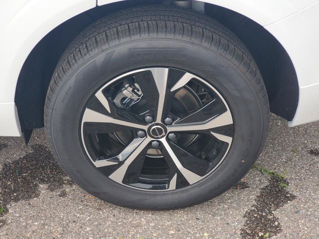 2027 Volvo XC60 B5 Core