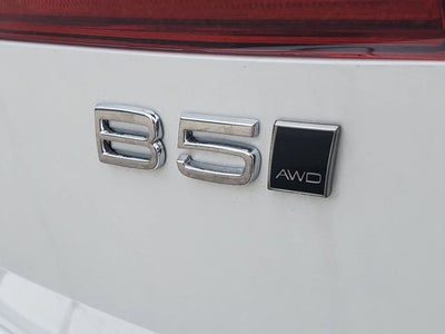 2027 Volvo XC60 B5 Core