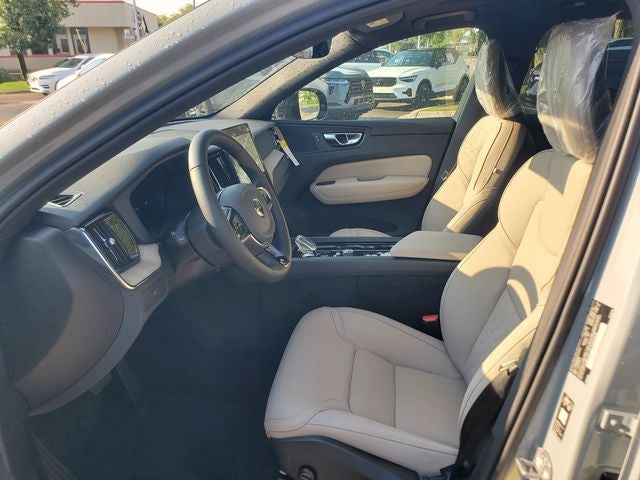 2027 Volvo XC60 B5 Core