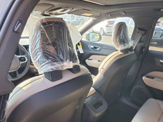 2027 Volvo XC60 B5 Core