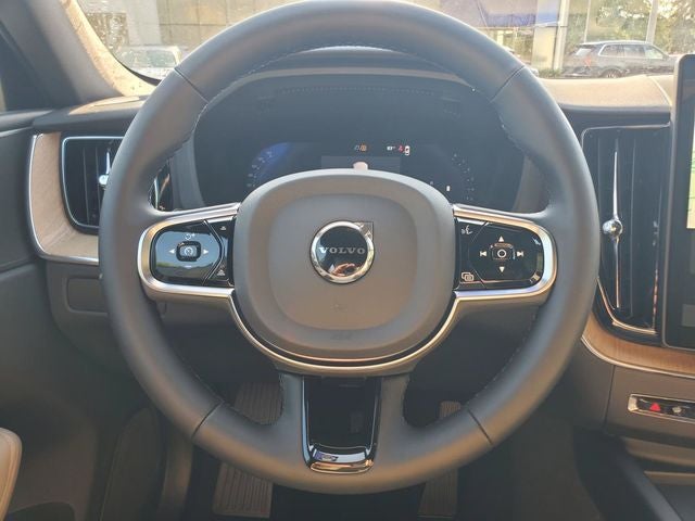 2027 Volvo XC60 B5 Core