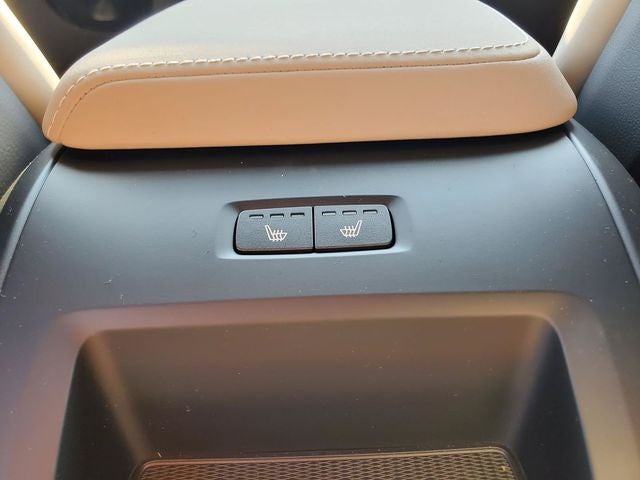 2027 Volvo XC60 B5 Core