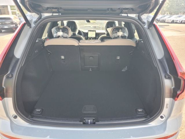 2027 Volvo XC60 B5 Core