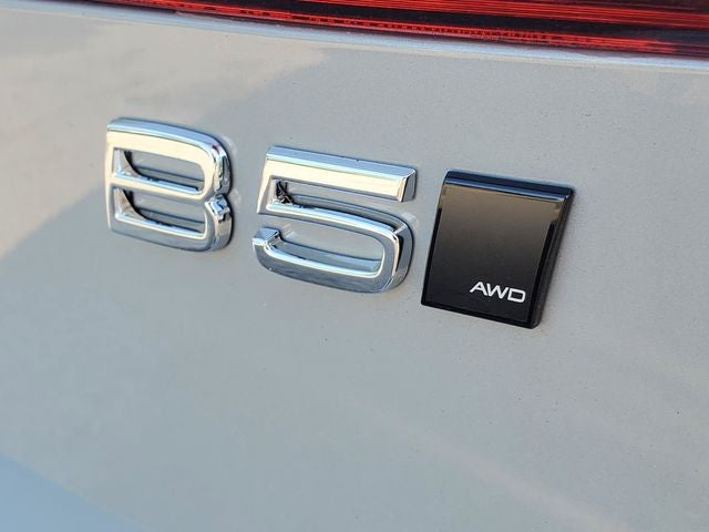 2027 Volvo XC60 B5 Core