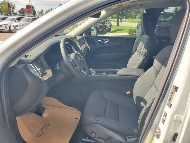 2027 Volvo XC60 B5 Core