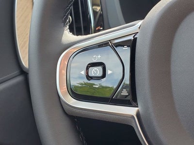 2027 Volvo XC60 B5 Core