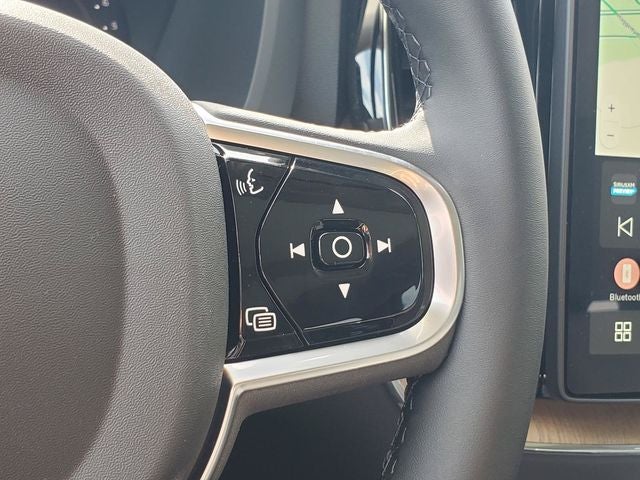 2027 Volvo XC60 B5 Core