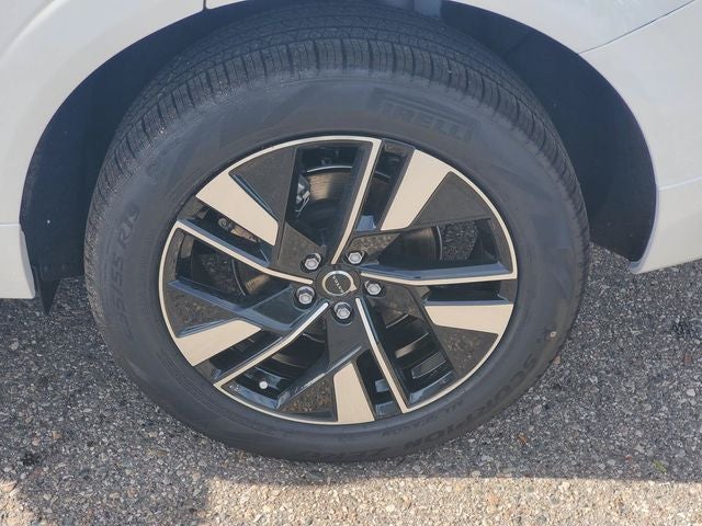 2027 Volvo XC60 B5 Core