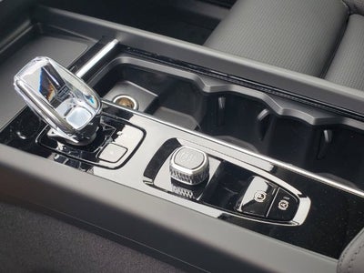 2027 Volvo XC60 B5 Ultra