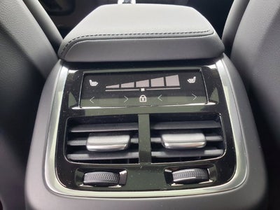 2027 Volvo XC60 B5 Ultra