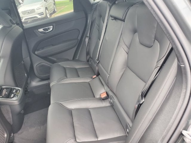 2027 Volvo XC60 B5 Ultra