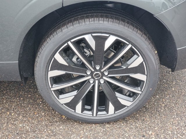 2027 Volvo XC60 B5 Ultra