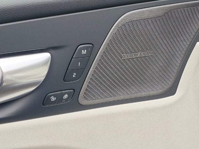 2027 Volvo XC60 Ultra
