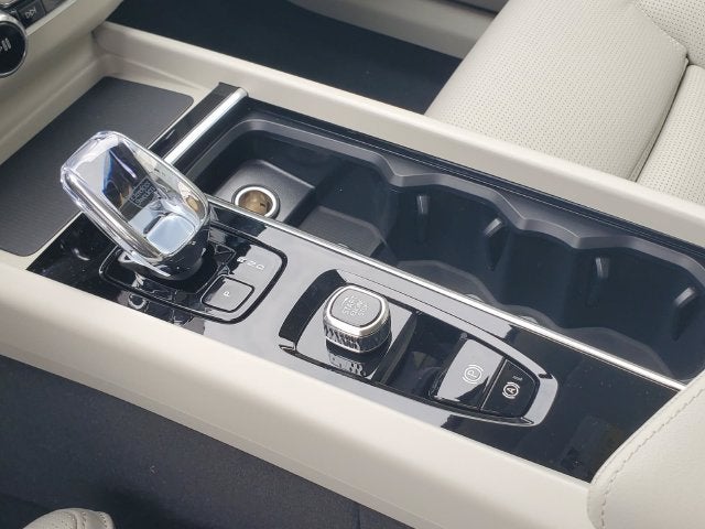 2027 Volvo XC60 Ultra