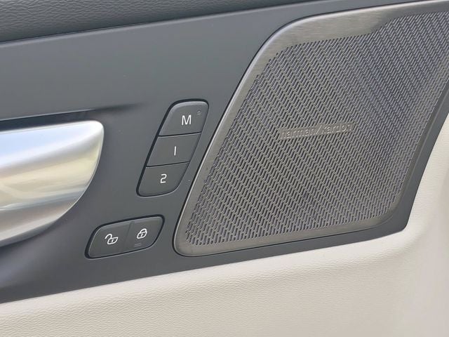 2027 Volvo XC60 Ultra