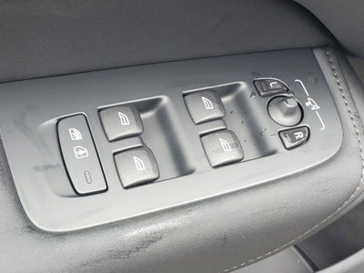 2027 Volvo XC60 B5 Ultra