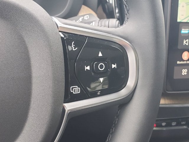 2027 Volvo XC60 B5 Ultra