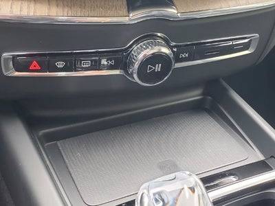 2027 Volvo XC60 B5 Ultra