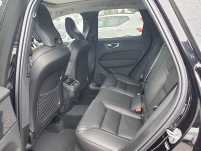 2027 Volvo XC60 B5 Ultra