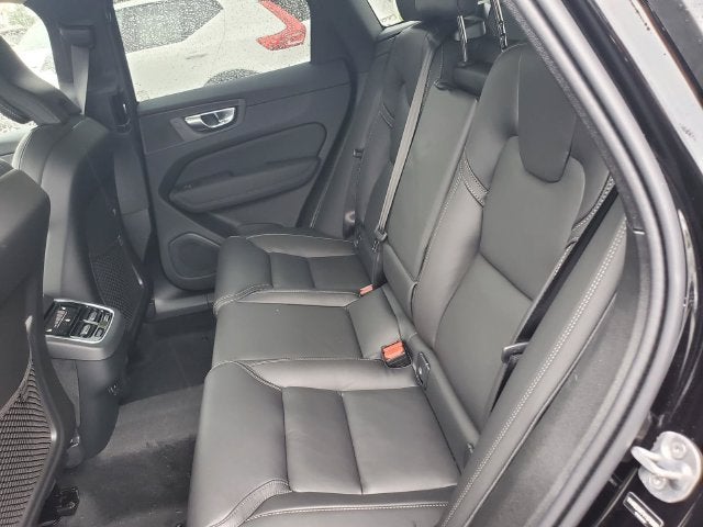 2027 Volvo XC60 B5 Ultra