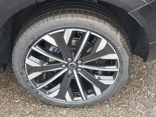 2027 Volvo XC60 B5 Ultra