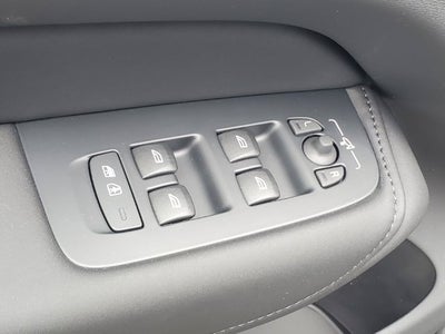 2027 Volvo XC60 B5 Ultra