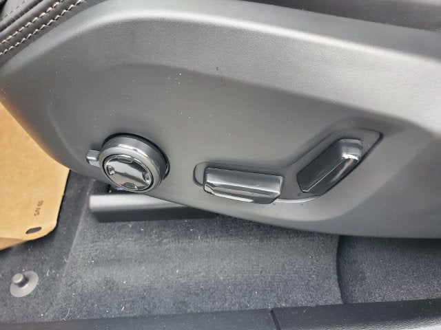 2027 Volvo XC60 B5 Ultra