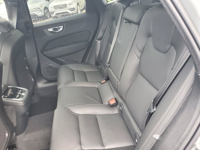 2027 Volvo XC60 B5 Ultra