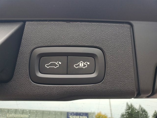2027 Volvo XC60 B5 Ultra