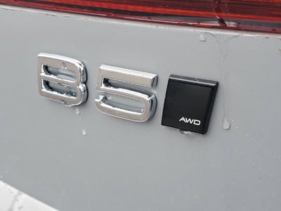 2027 Volvo XC60 B5 Ultra