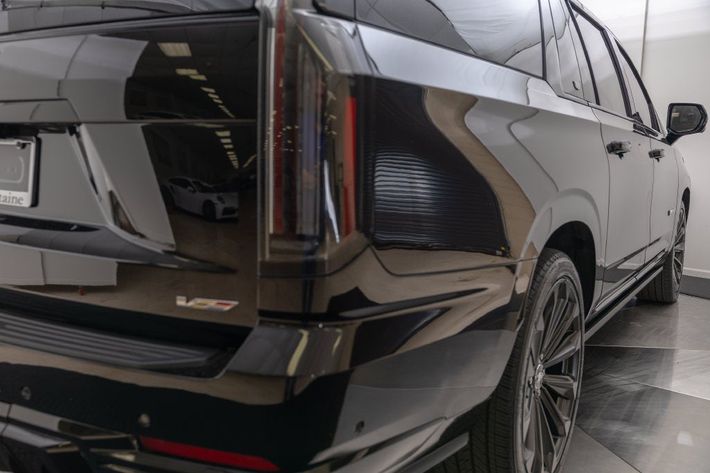 2025 Cadillac Escalade ESV V-Series