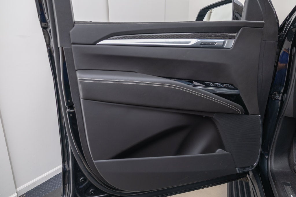 2025 Cadillac Escalade ESV V-Series