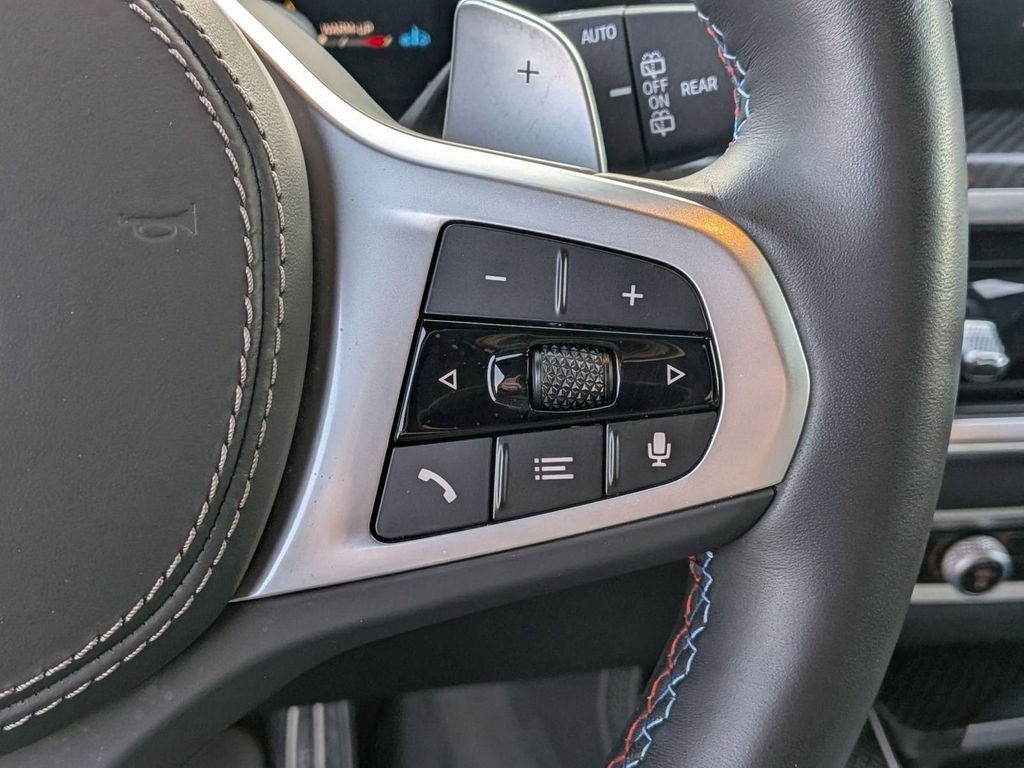 2025 BMW X7 M60i