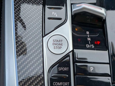 2025 BMW X7 M60i