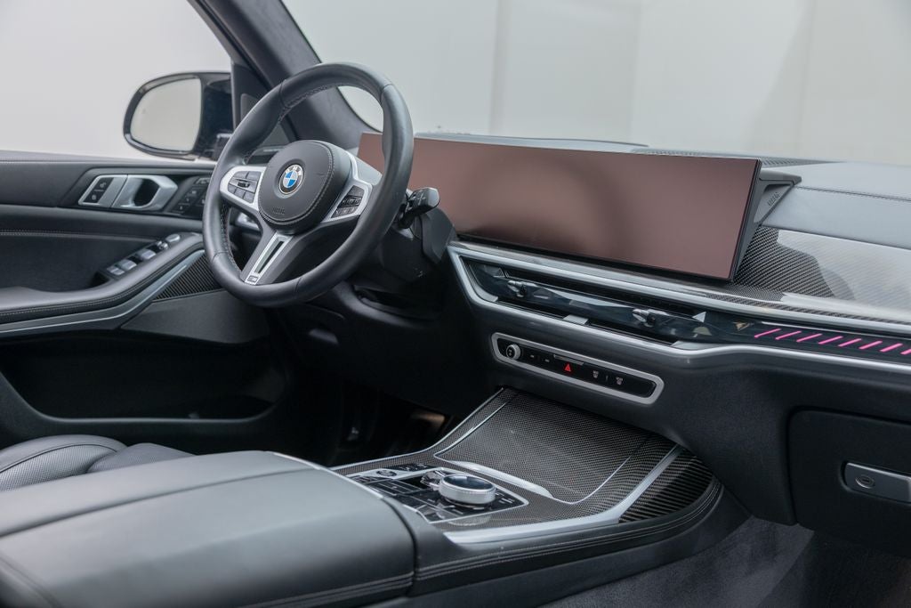 2025 BMW X7 M60i